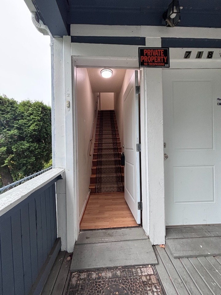 718 Yakima Ave #3 - Photo 4 of 18