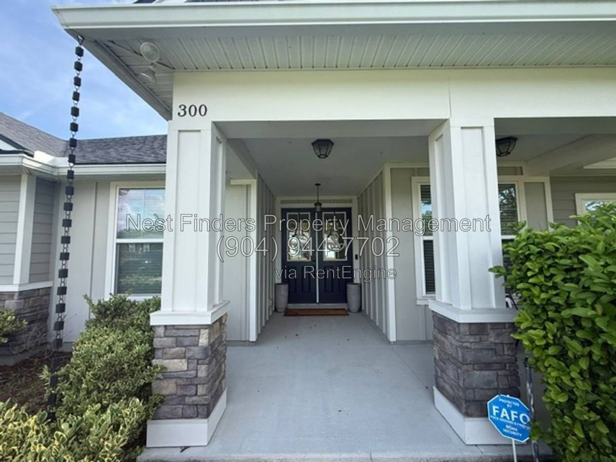300 N Shadowwood Dr - Photo 3 of 10