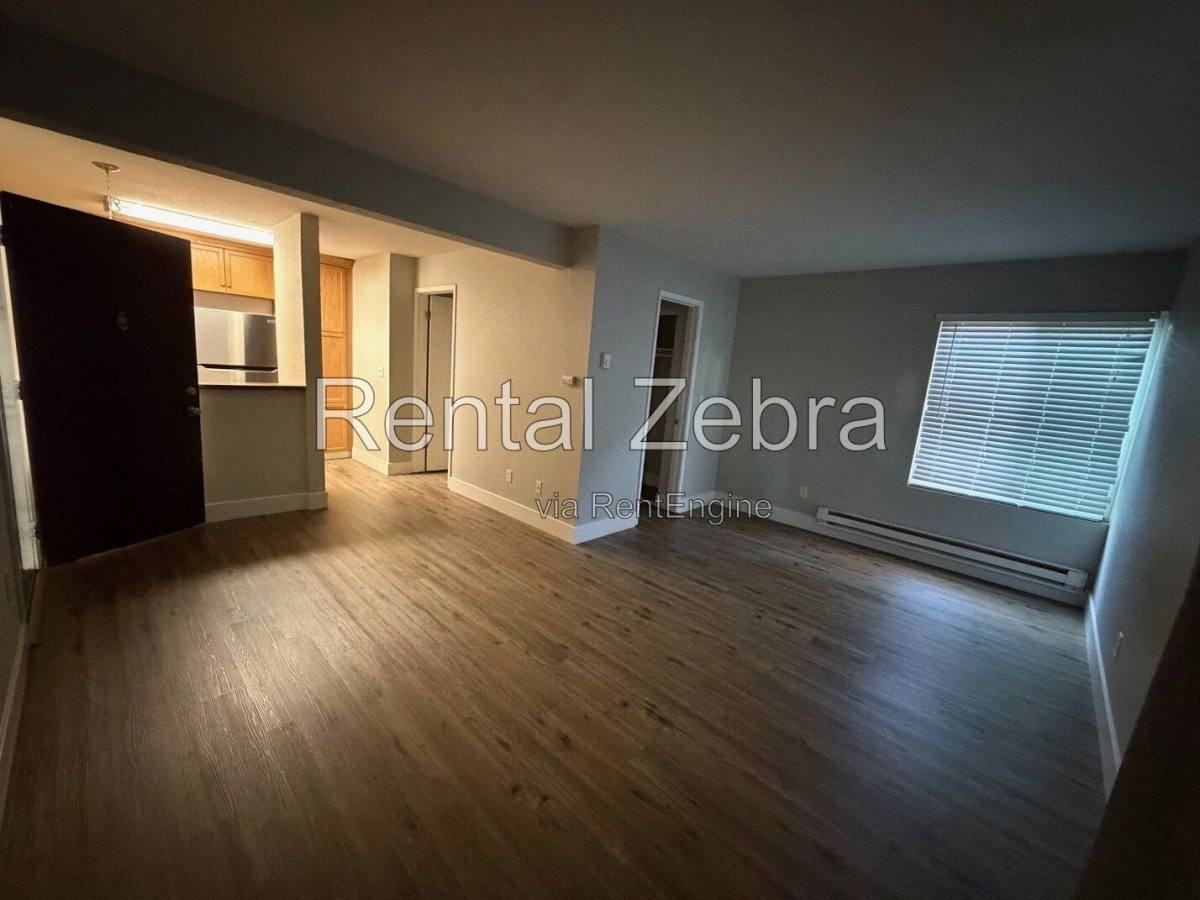 1333 N Camino Alto - Photo 3 of 9