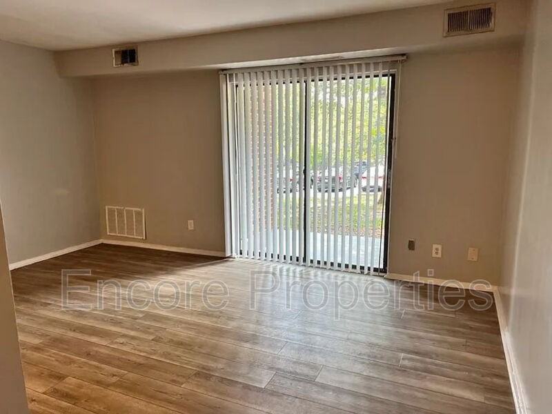 1299 Schaub Dr #A - Photo 4 of 9