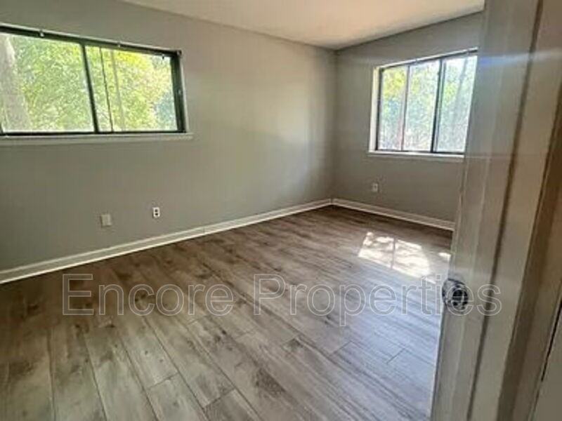 1299 Schaub Dr #A - Photo 6 of 9