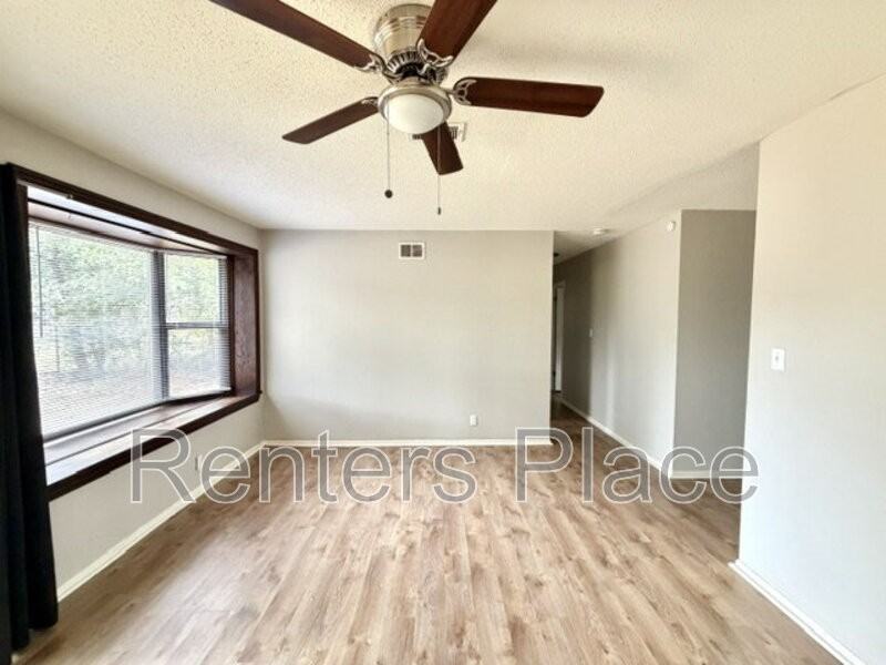 12027 E 26th St - Photo 3 of 13