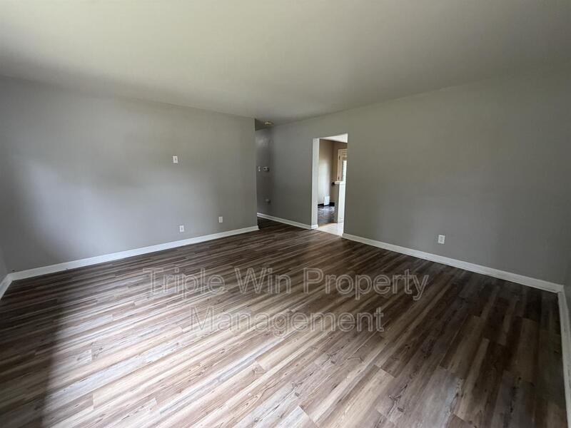 9521 Margo Ann Ln - Photo 7 of 23