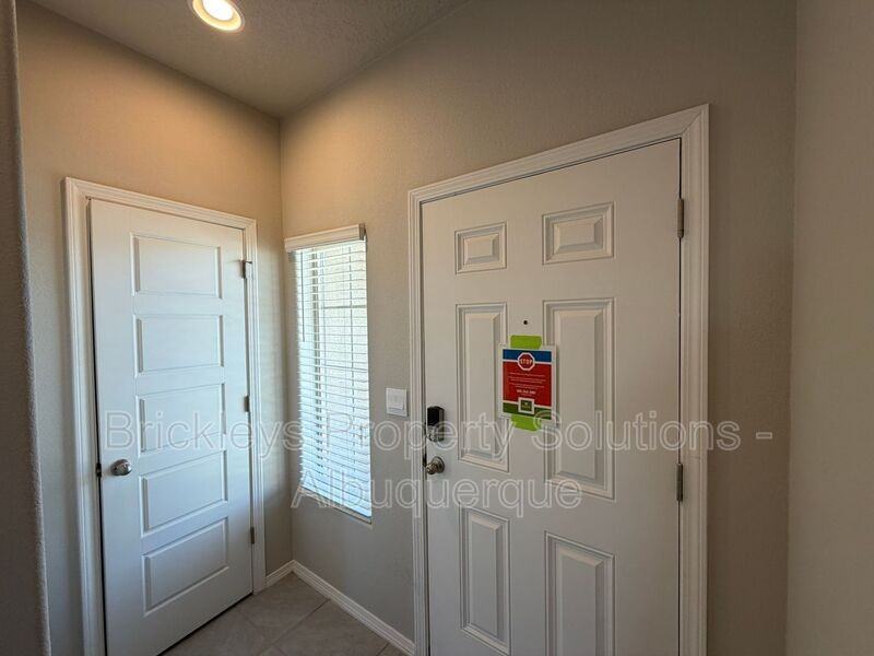 4875 Mount Salas St Ne - Photo 7 of 30