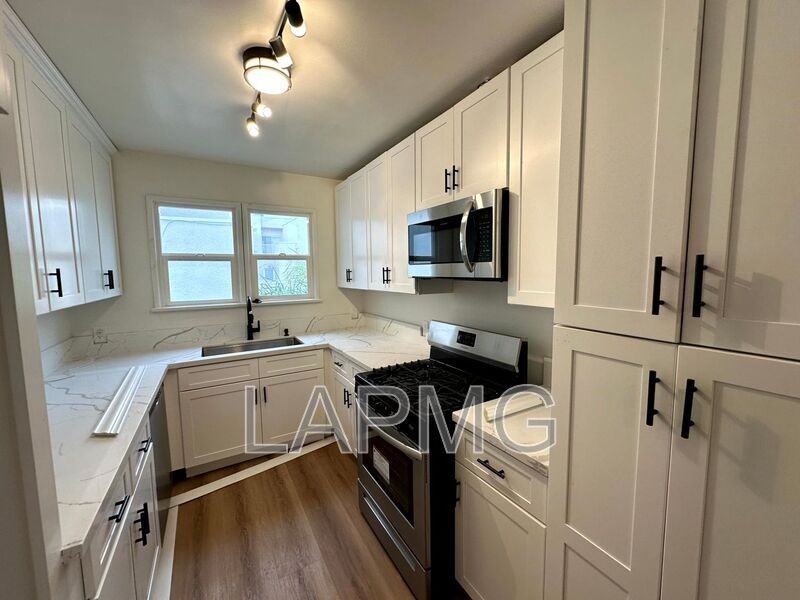 3936 Kentucky Dr #3938-1-2 - Photo 4 of 14