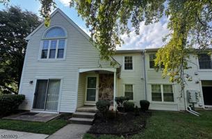 featured image of 120 Wycombe Pl #2ndFL