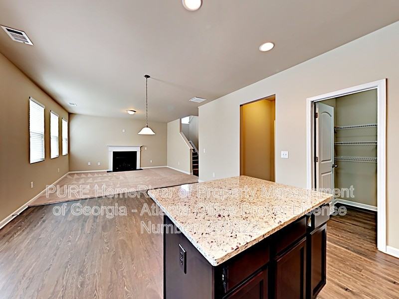 138 Foggy Creek Ln - Photo 5 of 19
