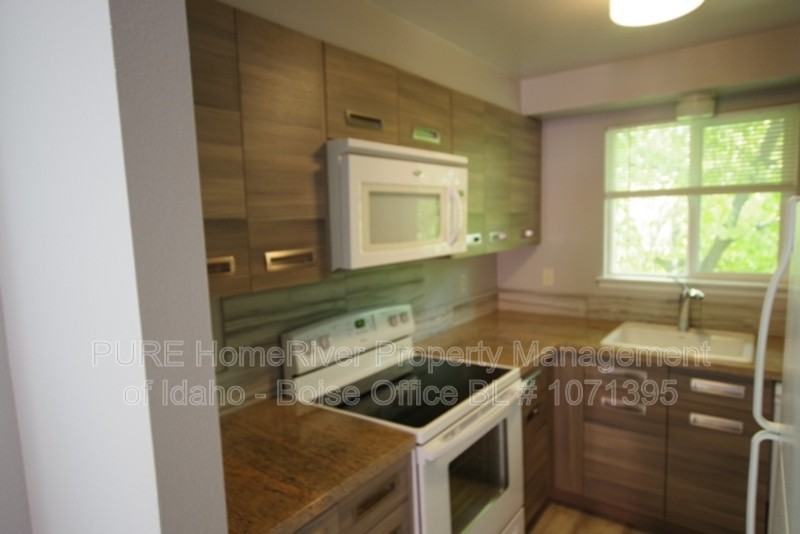 262 N Latah St #202 - Photo 2 of 16
