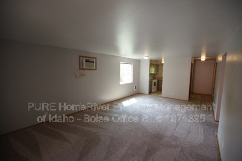 262 N Latah St #202 - Photo 3 of 16
