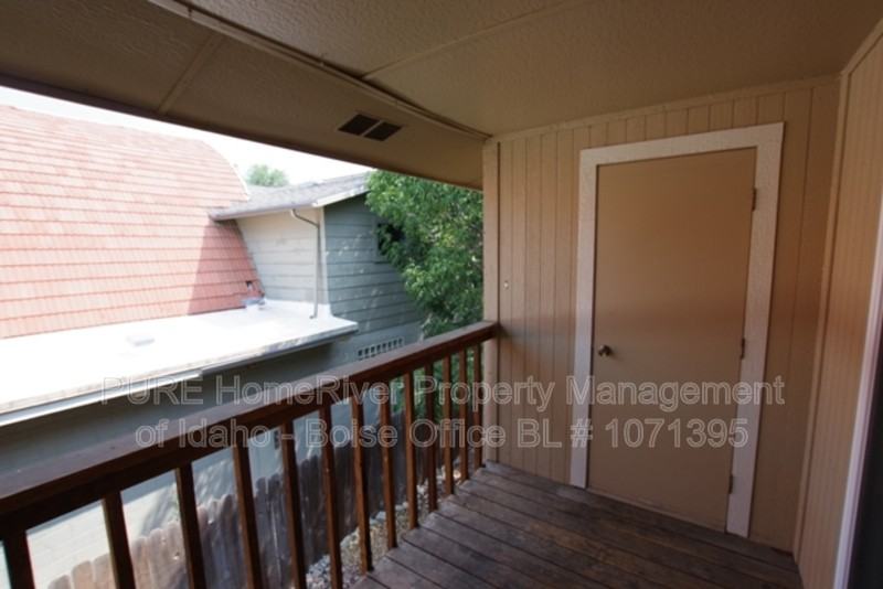 262 N Latah St #202 - Photo 4 of 16