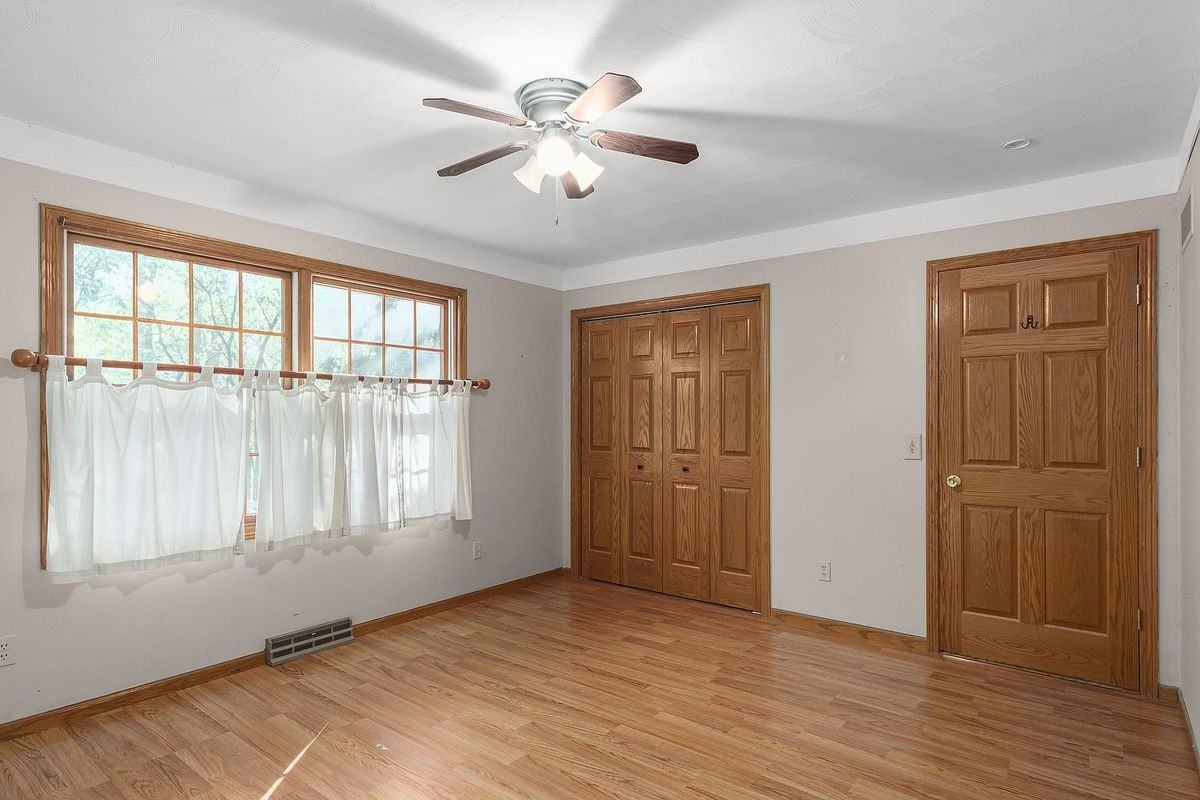 4306 S Indian Lake Dr - Photo 2 of 18