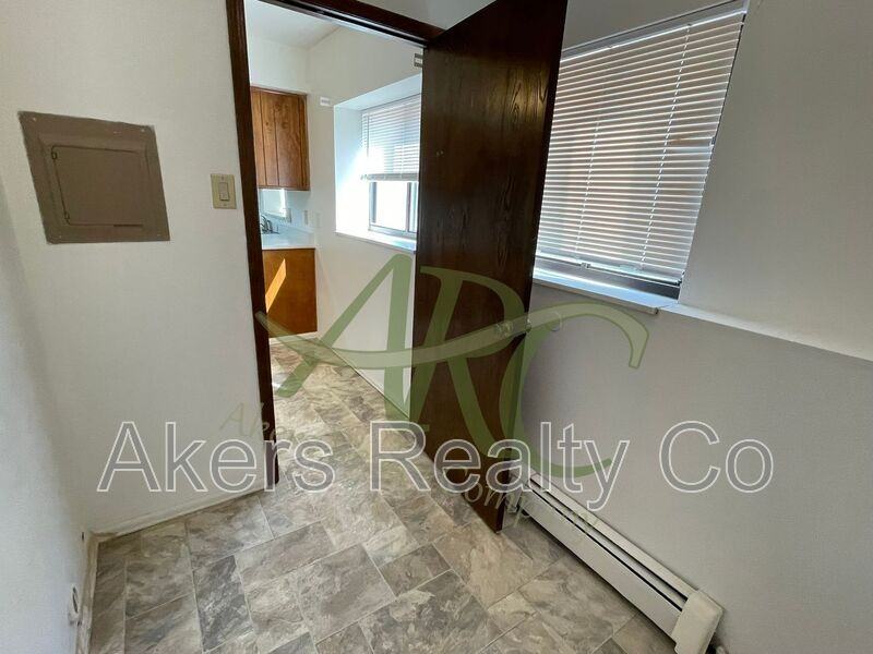 1320 Anita St - Photo 7 of 13