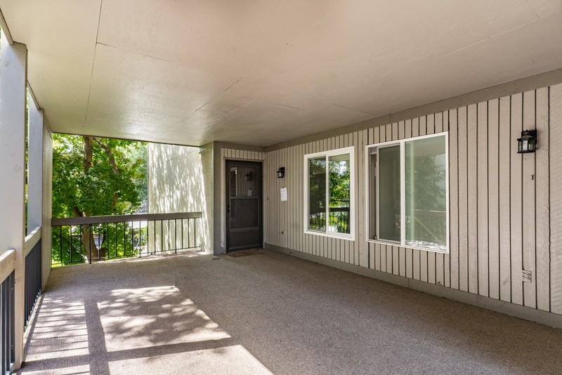 5761 S Waterbury Cir #I - Photo 6 of 32