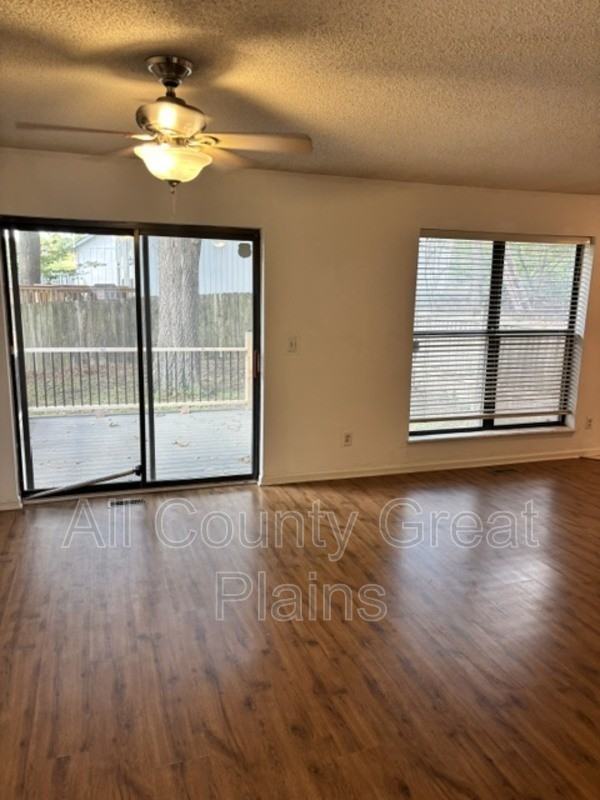 13330 Walnut St - Photo 5 of 19