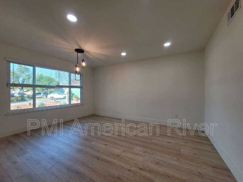 7933 Valley Green Dr - Photo 3 of 14