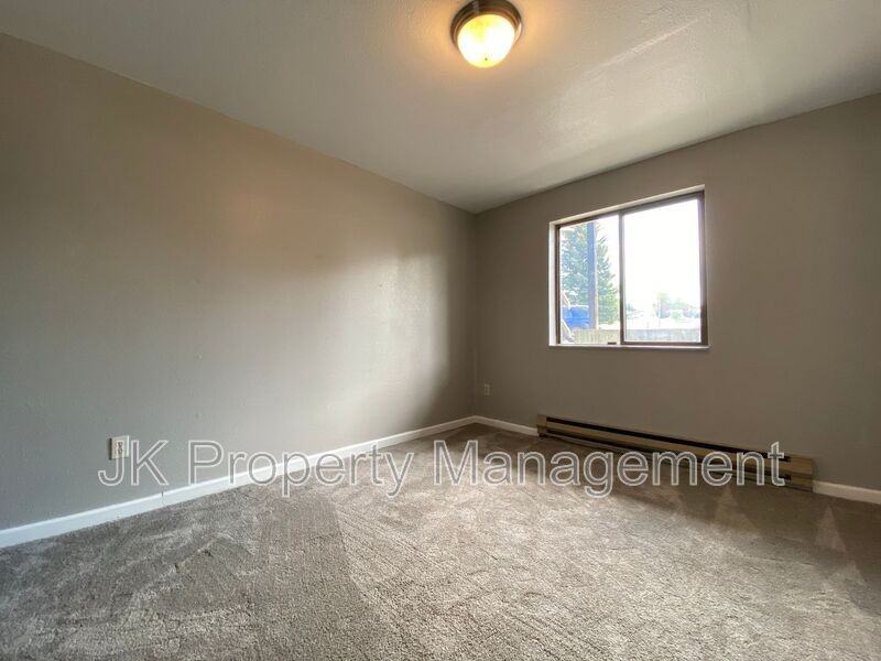 4629 5th Ave S #01 - Photo 5 of 10