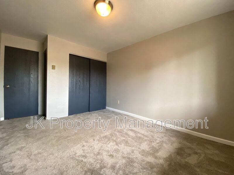 4629 5th Ave S #01 - Photo 6 of 10