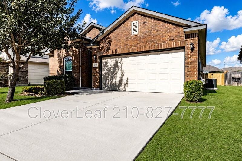 12425 Belfort Pt - Photo 5 of 33