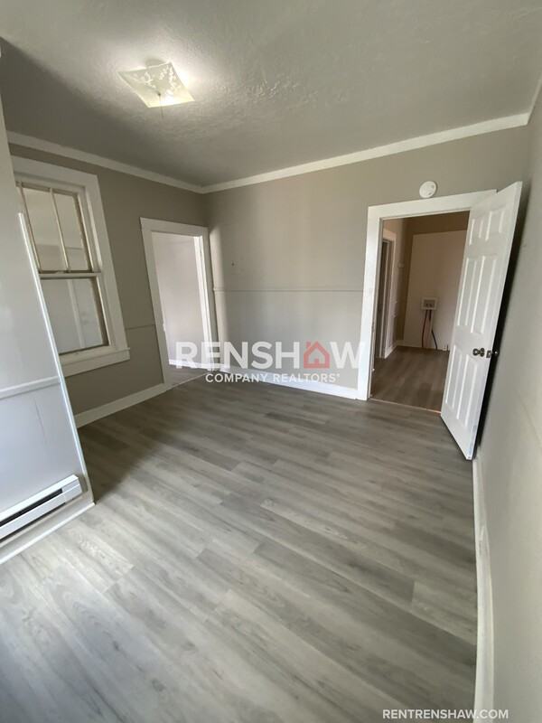 109 S Church St #B - Photo 3 of 13