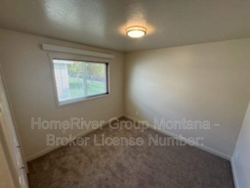 1412 S 2nd St W #B - Photo 7 of 12