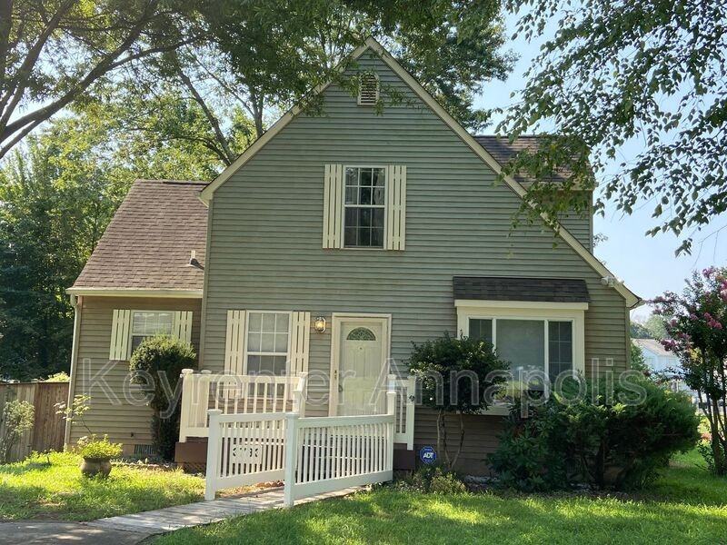 3733 10th St - Photo 2 of 14
