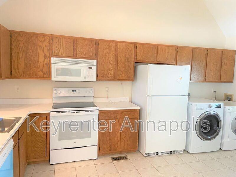 3733 10th St - Photo 3 of 14