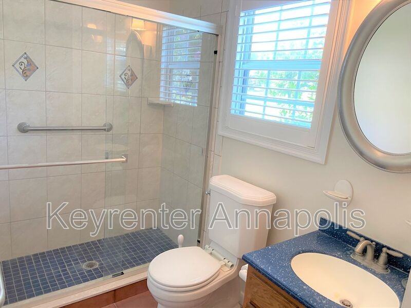 3733 10th St - Photo 7 of 14