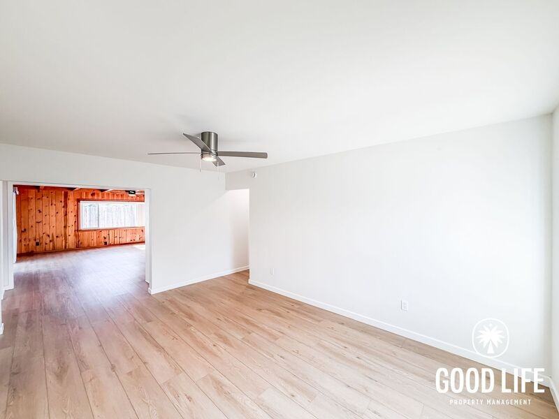 3134 Massasoit Ave - Photo 2 of 23