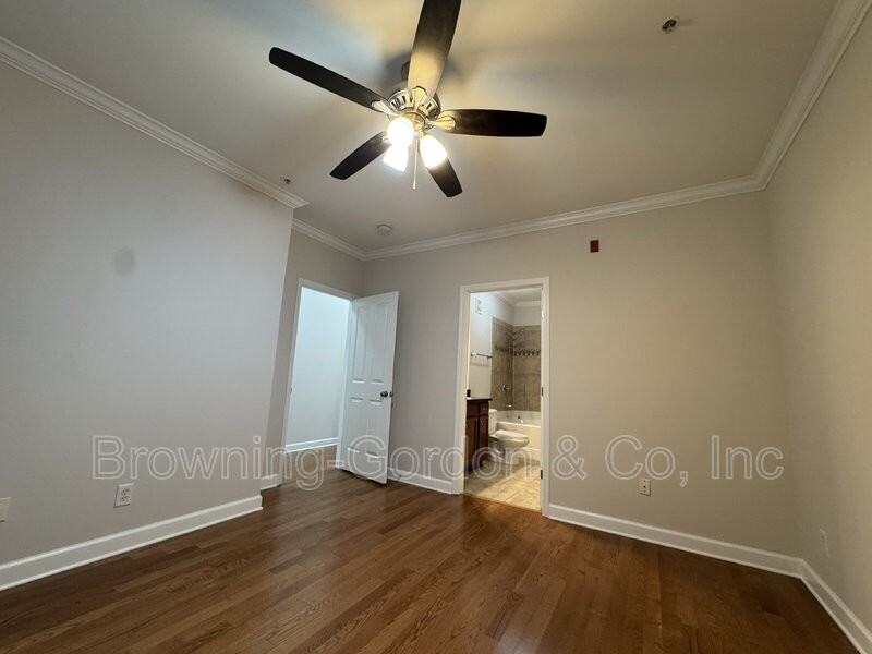 2310 Elliott Ave #310 - Photo 5 of 17