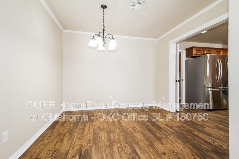 2521 Ridgewood Dr - Photo 4 of 18