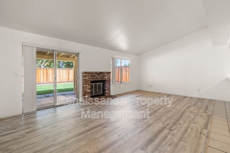 445 W Deerwood Ln - Photo 2 of 39