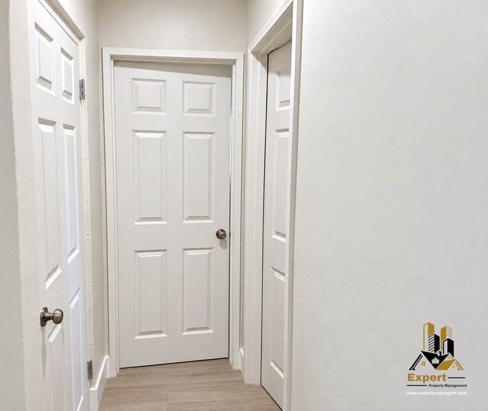 414 6th St - Photo 4 of 19