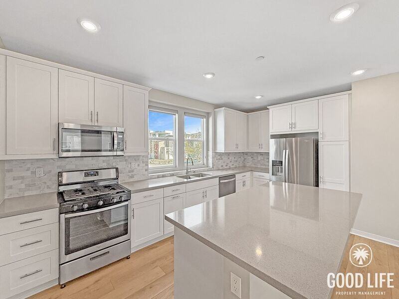 10512 Derella Way - Photo 2 of 22