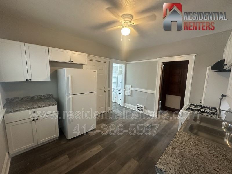 3027 N 6th St - Photo 6 of 12