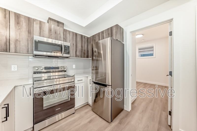 15720 103 Ave Nw #BS - Photo 5 of 26
