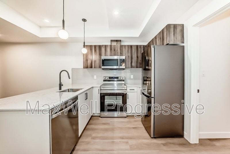 15720 103 Ave Nw #BS - Photo 6 of 26