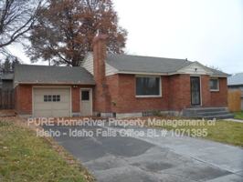 featured image of 320 2nd St #2