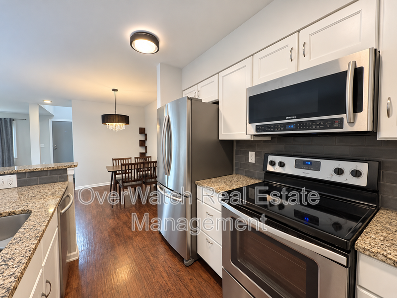 3230 Montclaire Ct #16B - Photo 7 of 25