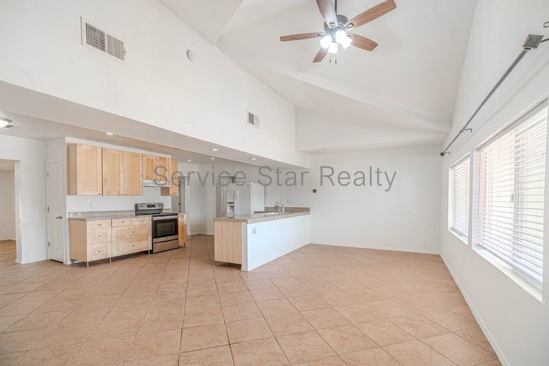 7 S Catalina St - Photo 4 of 30