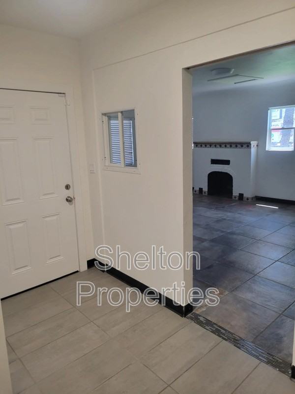 6810 S Central Ave #3 - Photo 2 of 16