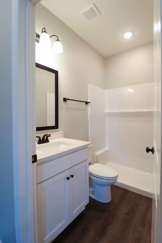 401 Hampton Lane - Photo 7 of 15