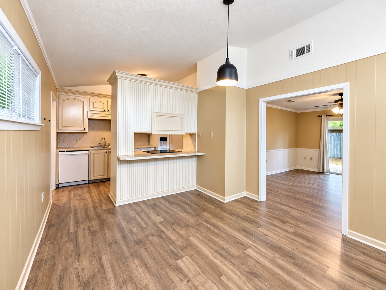 306 E Cherry Dr - Photo 5 of 18