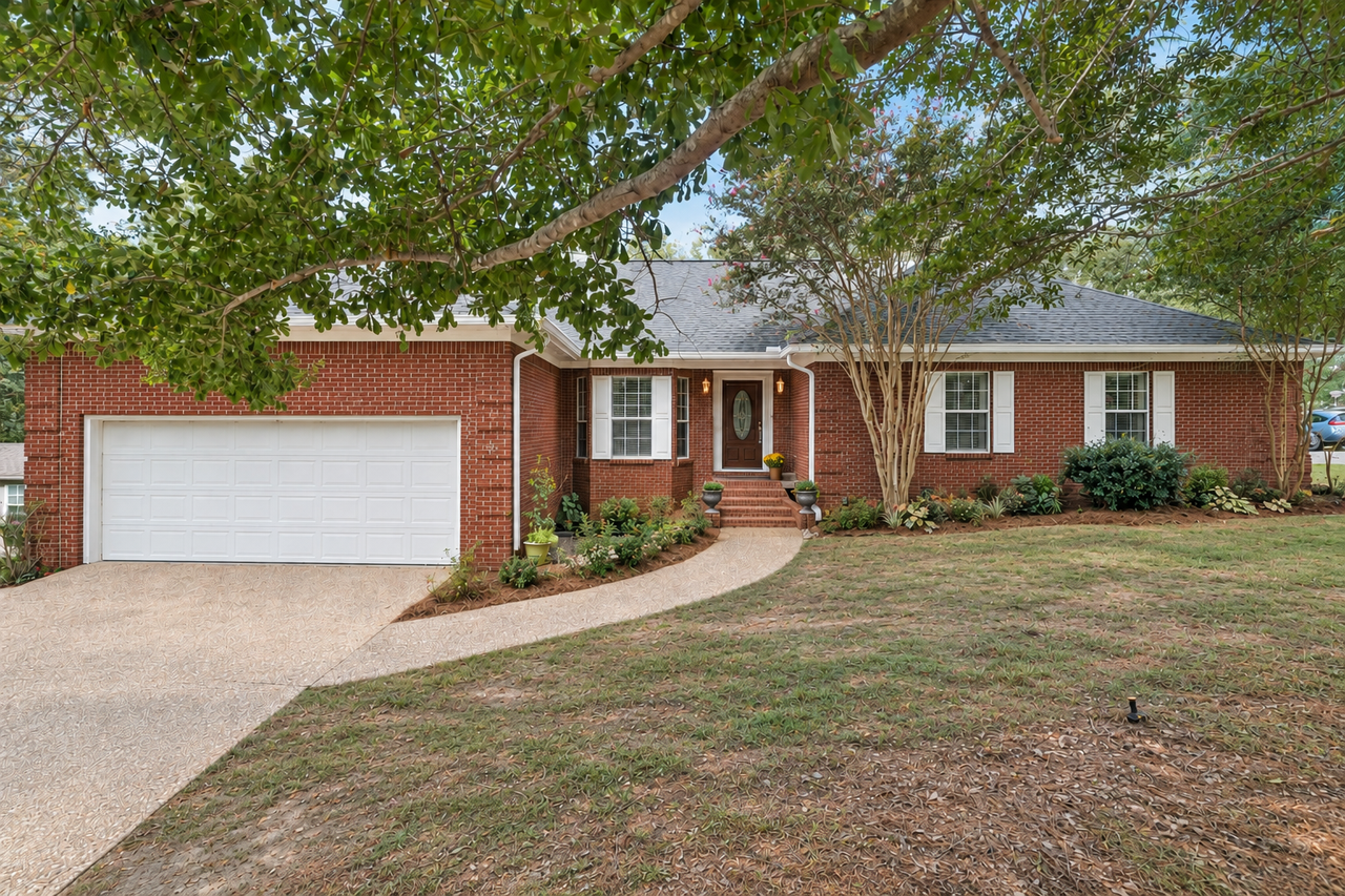 19 Suncrest Cir