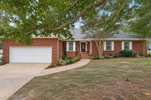 featured image of 19 Suncrest Cir