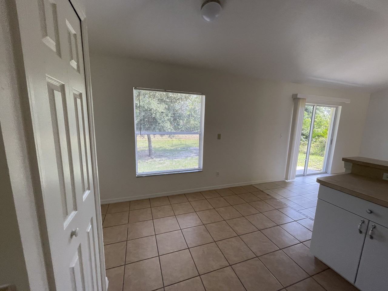 460 Windermere Dr - Photo 6 of 17