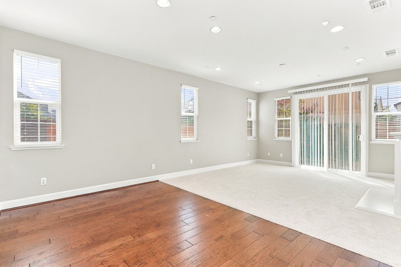 883 Blossom Rock Ln - Photo 4 of 20