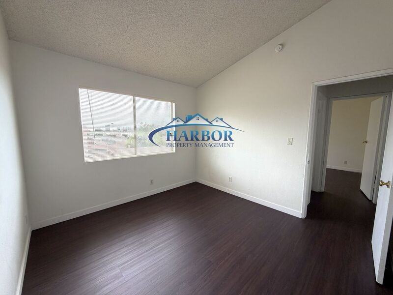 657 W 2nd St #3 - Photo 7 of 7