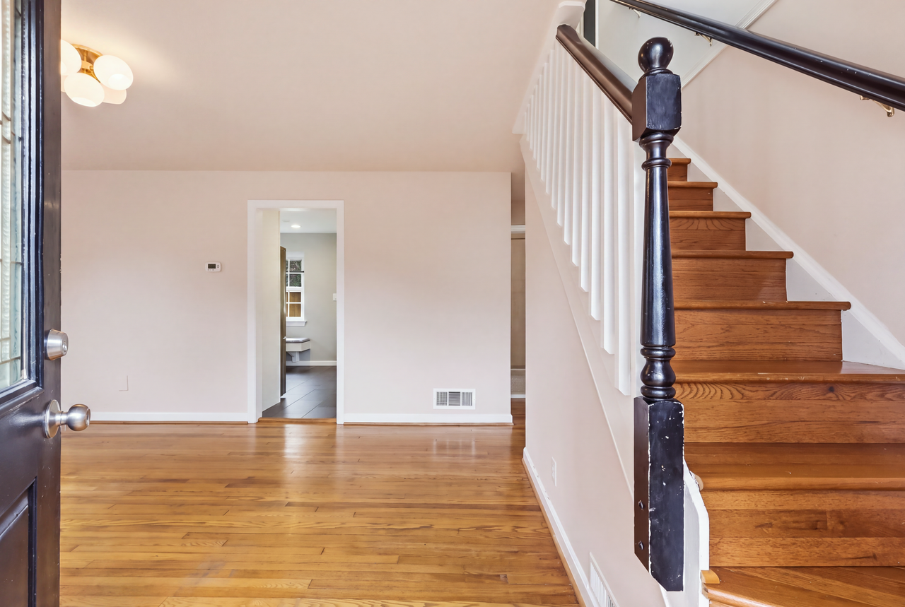 1805 S Nelson St - Photo 5 of 34