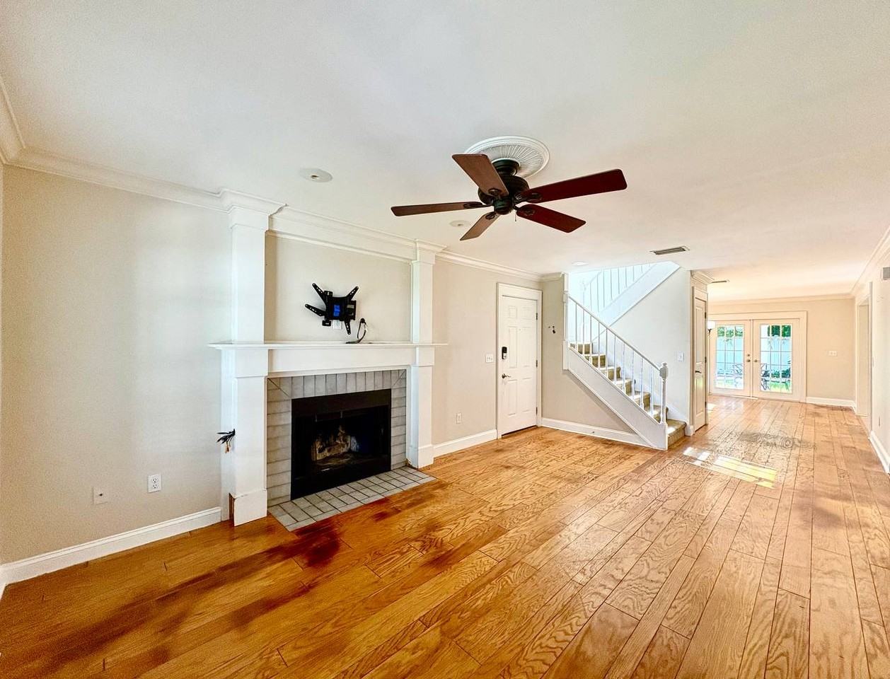2910 W Sitios St - Photo 5 of 29