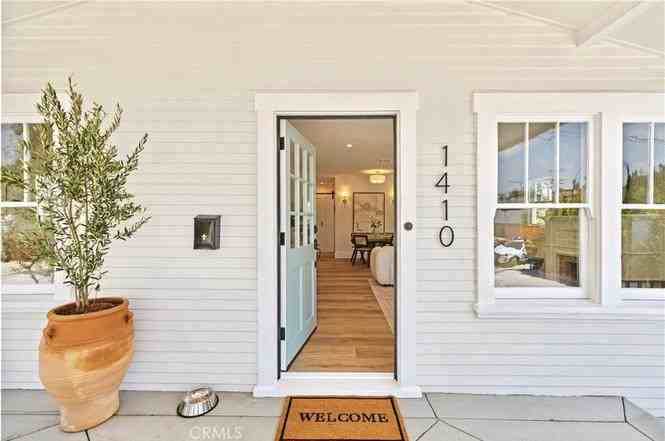 1410 E California Ave - Photo 3 of 36